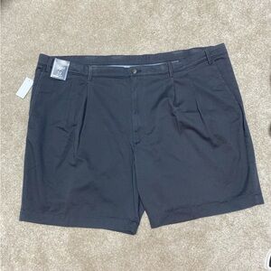 Roundtree & Yorke Men's Dark Gray Flat Front Shorts